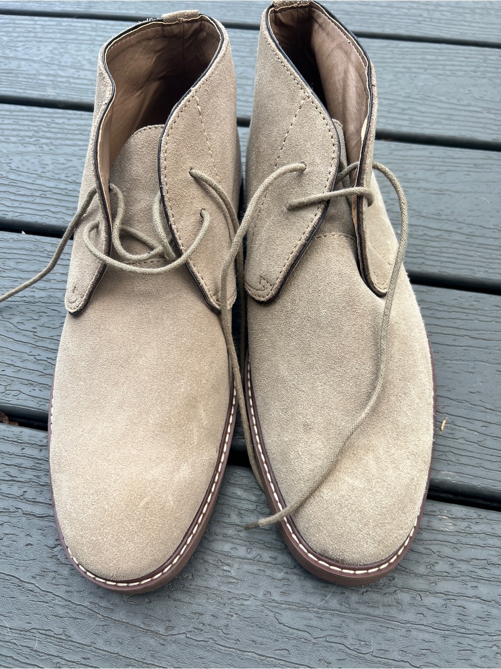 Banana Republic Men's Suede Chukka Boots in Beige
